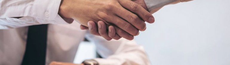 Sprzedaż udziałów bez podatku